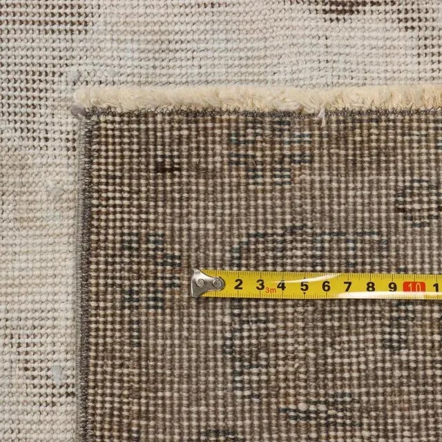 Vintage Turkish Rug in Wool For Sale - Image 9 of 10