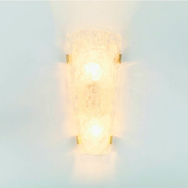 Hillebrand 1960s Large Mid-Century Modern Murano Glass & Brass Wall Lamp/Sconce From Hillebrand For Sale - Image 4 of 9