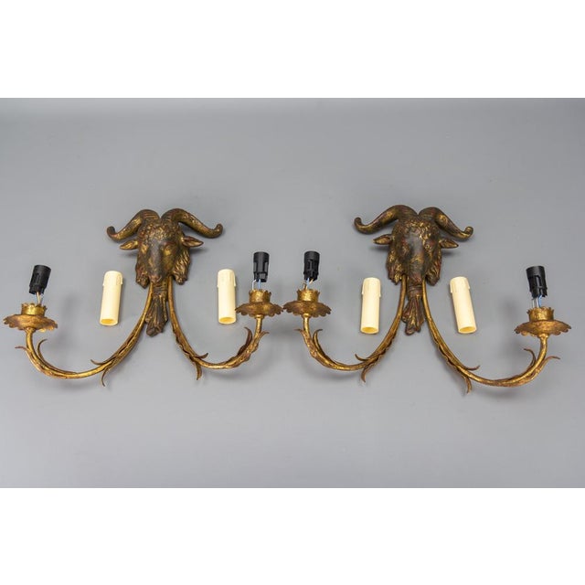 Palladio Gilt Metal and Giltwood Rams Head Two-Light Sconces, 1960s, Set of 2 For Sale - Image 17 of 18