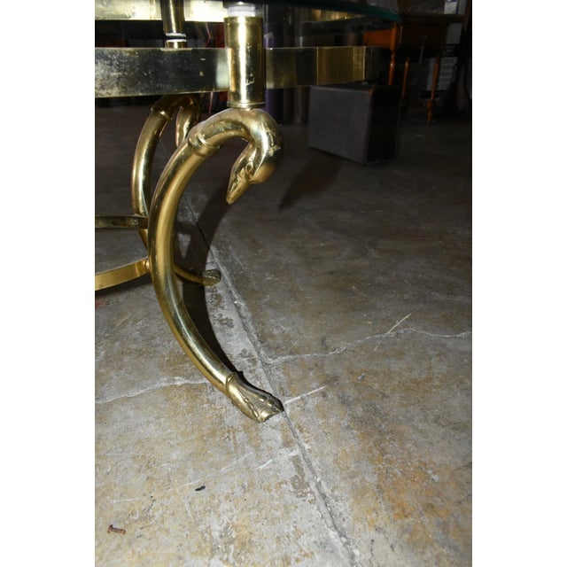 1960s Vintage Hollywood Regency Brass Swan Glass Coffee Table – Mid Century Oval For Sale - Image 9 of 10