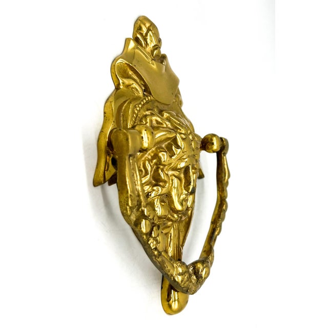 Grand Tour Vintage Cast Brass Medusa Door Knocker – Neoclassical / Grand Tour / Hollywood Regency For Sale - Image 3 of 10
