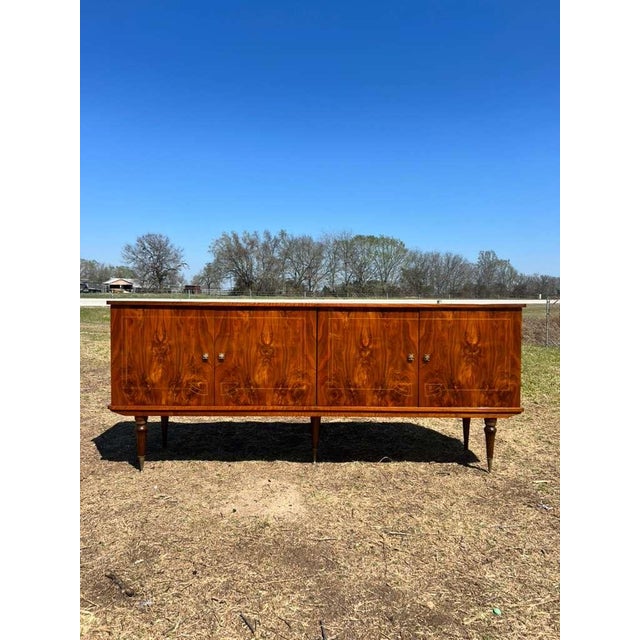 1940s French Art Deco Burl Walnut Sideboard / Buffet For Sale - Image 12 of 13