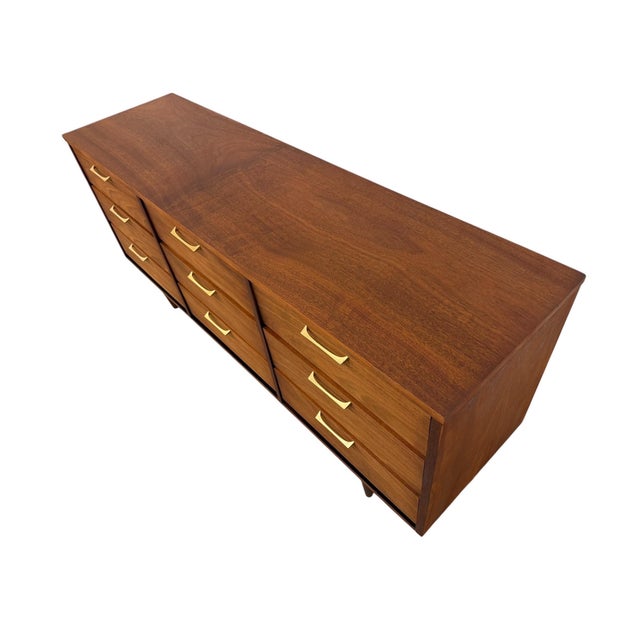 Mid-Century Modern Brasilia Style 9-Drawer Walnut Dresser - Refinished! For Sale In Philadelphia - Image 6 of 9