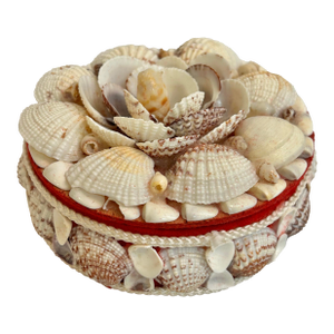 Vintage 4.5” Round Shell Encrusted Caostal Lidded Box