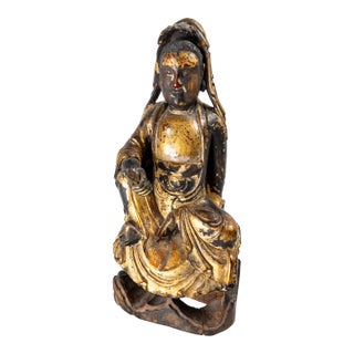 16th Century or Earlier Chinese Ming Dynasty Gilt Lacquer Wood Guanyin Figure For Sale