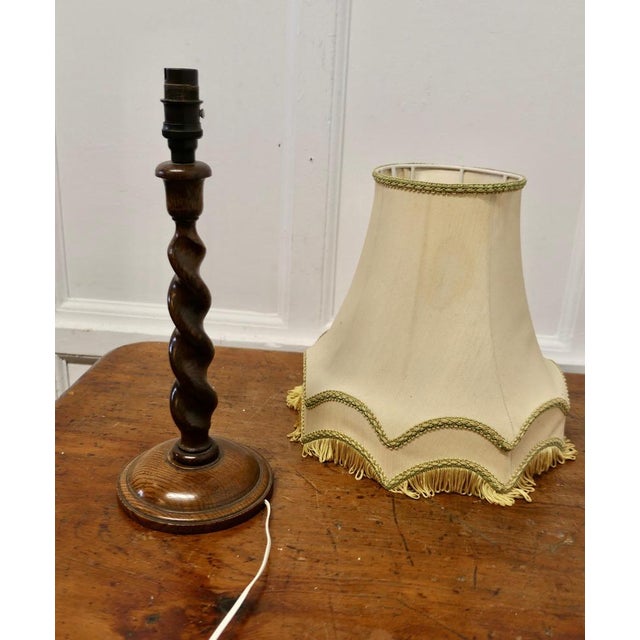 1920s Oak Turned Barley Twist Table Lamp, 1920s For Sale - Image 5 of 6