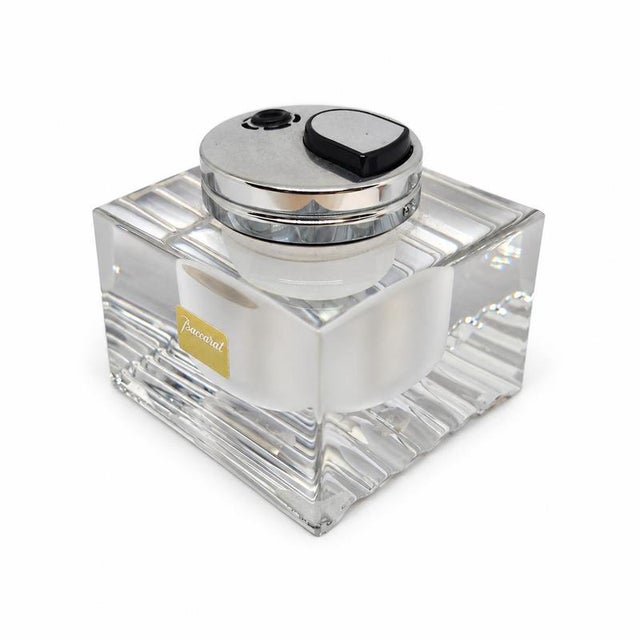 Crystal Table Lighter from Baccarat For Sale - Image 4 of 9