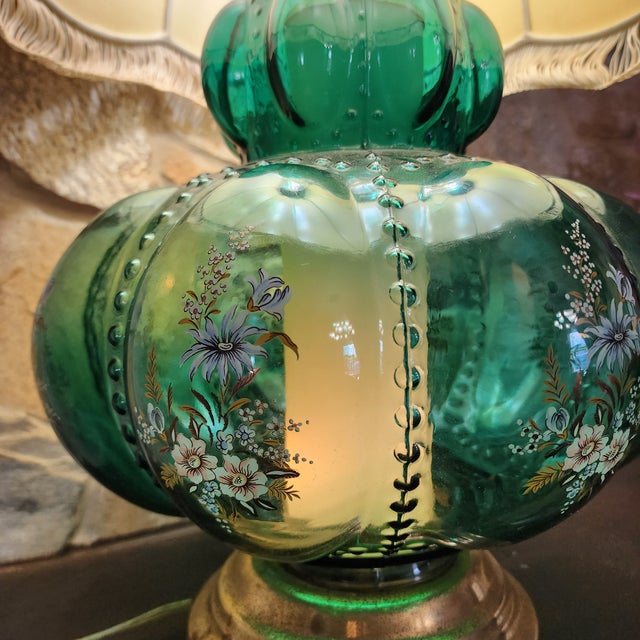 Rare 1940s Emerald Green GWTW Lamp Hand Painted Enamel Dual Light Pristine For Sale - Image 6 of 18