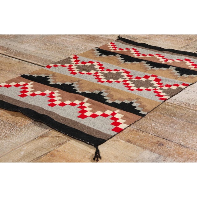 Gray Vintage Crystal Southwest Modern Rug, 02'04 X 03'09 For Sale - Image 8 of 10