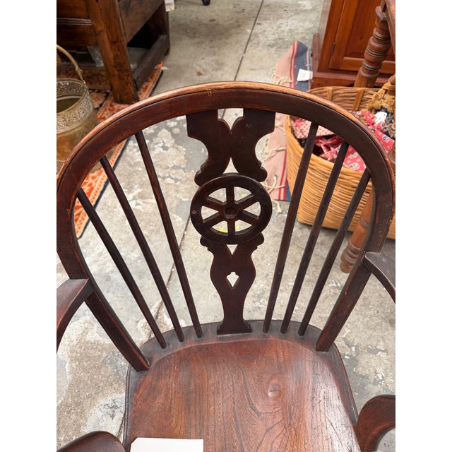 Early 19th Century Antique English Wheelback Windsor Style Fireside Chair For Sale In Atlanta - Image 6 of 7