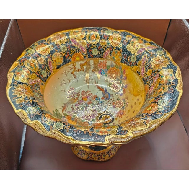 Asian Beautiful Satsuma Hand-Painted China Gold Pedestal Bowl Centerpiece 11.5" For Sale - Image 3 of 8