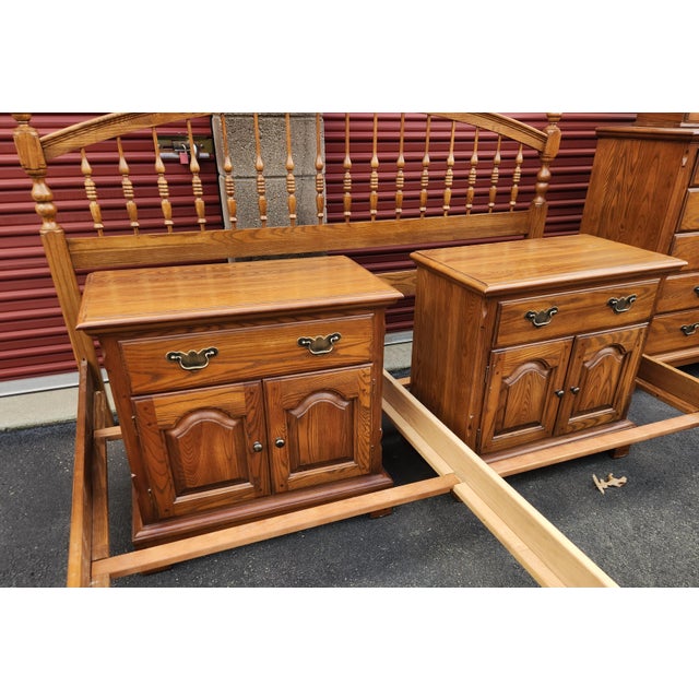 1990s Durham Furniture Solid Wood Complete King Bedroom Set For Sale - Image 4 of 13