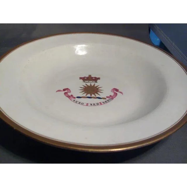 1810 George III Chamberlains Worcester Armorial Plate For Sale In New York - Image 6 of 8