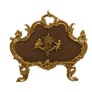 Large Gilt Bronze Fireplace Screen with Putti and Openwork Rocaille Decor For Sale