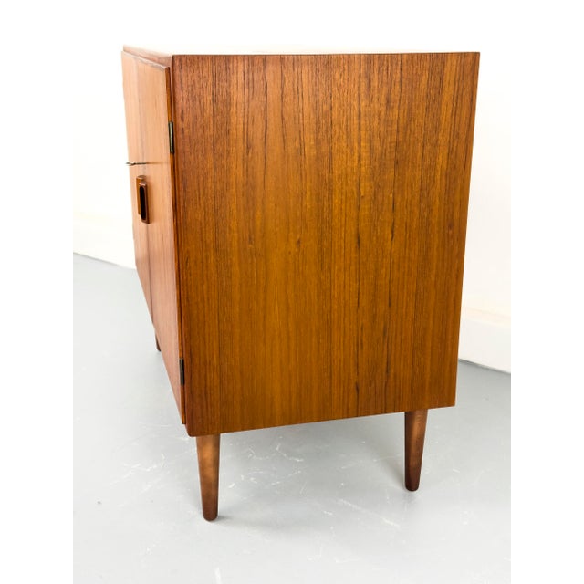 Wood Danish Sideboard in Teak by Børge Mogensen for Søborg Møbelfabrik, 1960s For Sale - Image 7 of 18