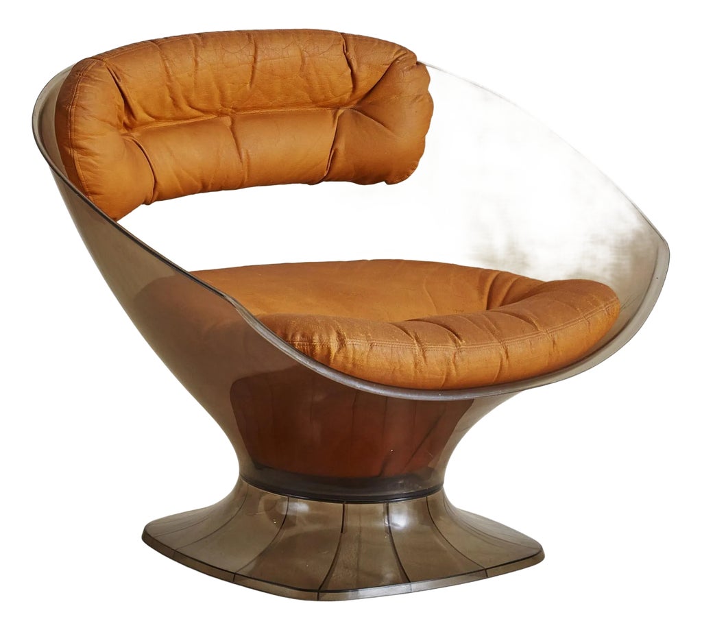 space-age-lounge-chair-by- 