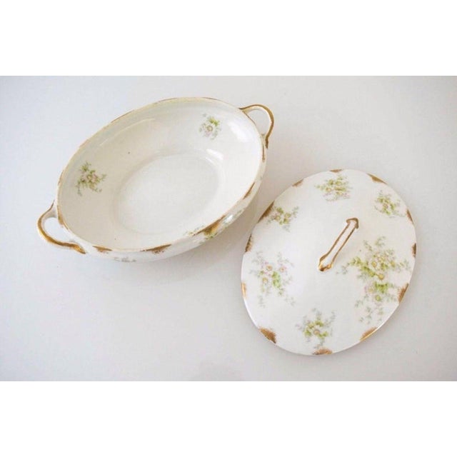 Antique Covered Serving Bowl or Tureen by Haviland Limoges For Sale - Image 4 of 5