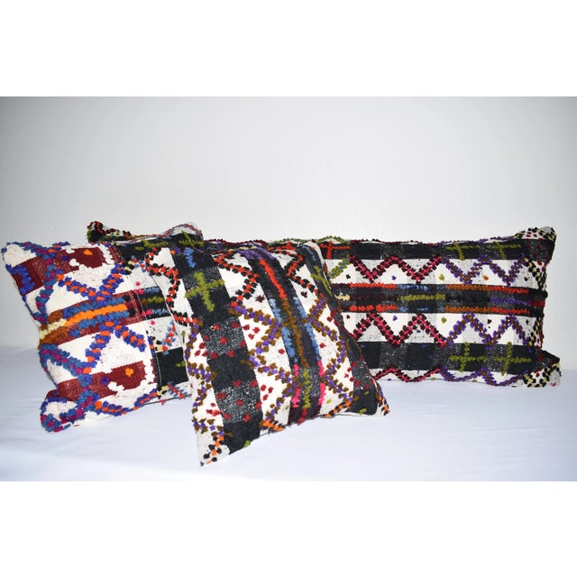 Mid-Century Modern Turkish Shaggy Kilim Pillow Cover - Set of Three For Sale - Image 3 of 7