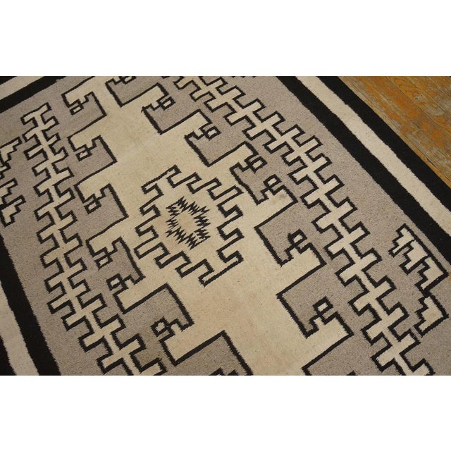 1940s Gray Beige Geometric Antique American Navajo Carpet 4'7" X 6' 10" Knotted Wool Rug For Sale - Image 4 of 9