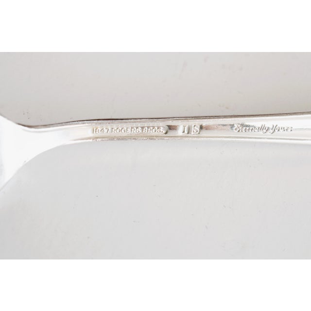 1937 William Rogers Silverplate Flatware Set 80 Pieces For Sale In Los Angeles - Image 6 of 11