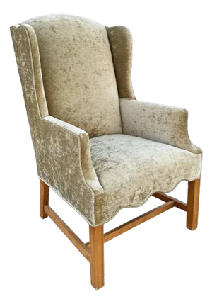 Georgian Scalloped Wingback Chair