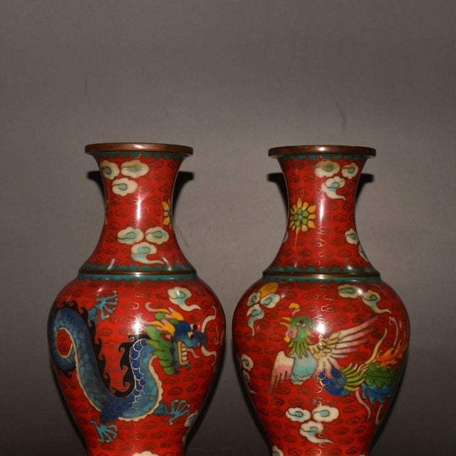 Red Pair of Vintage Chinese Cloisonné "Dragon & Phoenix" Vases - 1083g For Sale - Image 8 of 9
