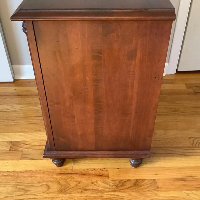 Glass 1980s Vintage Durham Furniture Solid Cherry Dresser and Plantation Mirror Saville Row For Sale - Image 7 of 18