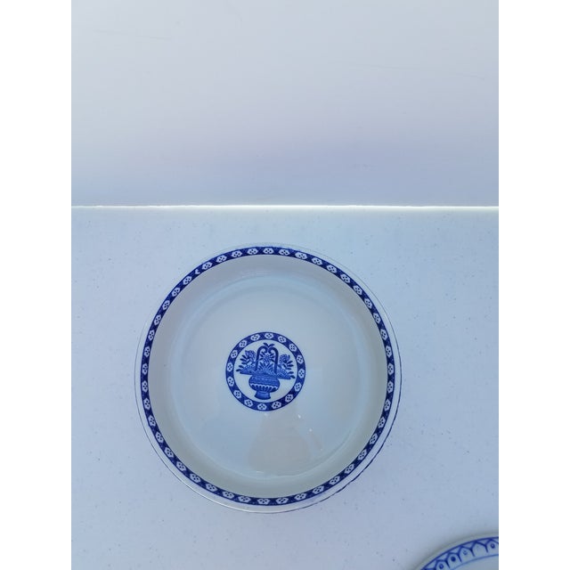 Chinoiserie Vintage Chinoiserie Jackson China Lidded Rice Bowl Marked For Sale - Image 3 of 6