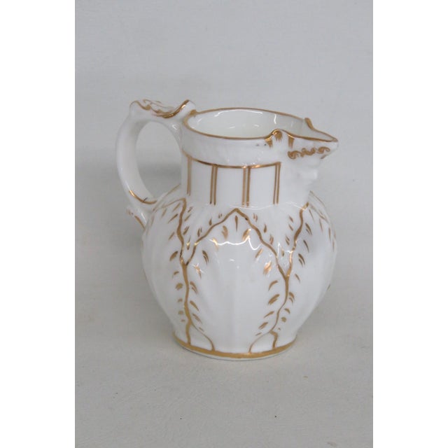 Mid 20th Century White Porcelain Ceramic Small Creamer Milk Jug With Gold Gilt Trim Details For Sale - Image 13 of 15