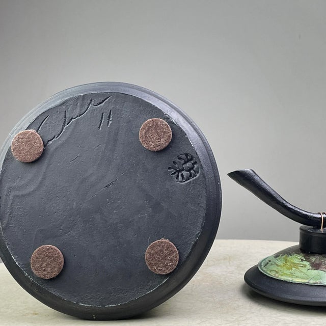 Green Ron Aubuchon (American, 1947-2014) American Lidded Iridescent Wood Fired Vessel, Signed For Sale - Image 8 of 9