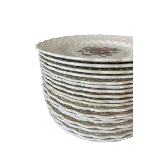 Shabby Chic 1950s Copeland Spode England Alden Daisy-Embossed Earthenware Lunch Plates- Set of 20 For Sale - Image 3 of 12