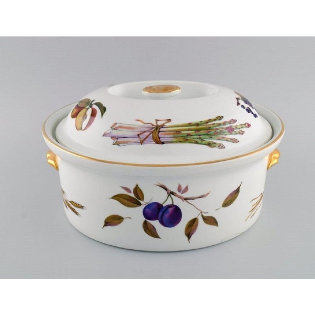 English Large Evesham Lidded Tureen in Porcelain from Royal Worcester, 1980s For Sale - Image 4 of 9