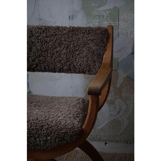 Gold Mid-Century Armchair in Oak & Lambswool Model Kurul attributed to Henning Kjærnulf, 1960s For Sale - Image 8 of 15