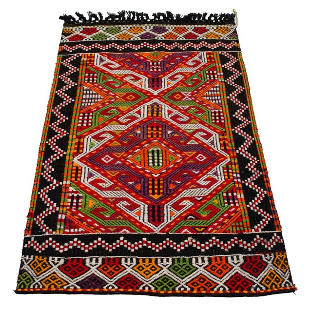 Hand-Woven Braided Small Rug Vintage Wall Decor Area Rug Kilim - 28″ × 46″ For Sale - Image 9 of 14