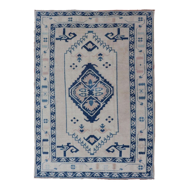 Blue, Cream & Green Vintage Oushak Rug With Geometric Medallion & Tribal Design 4'9 X 6'9 For Sale