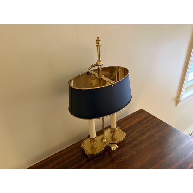 Mid 20th Century Mid 20th Century Brass Bouillotte Lamp With Adjustable Black Tole Shade For Sale - Image 5 of 16