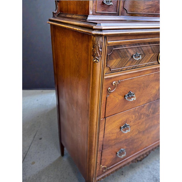 Antique Flame Mahogany Tall Dresser Caster Wheels C. Late 19th/Early 20th Century For Sale - Image 4 of 9