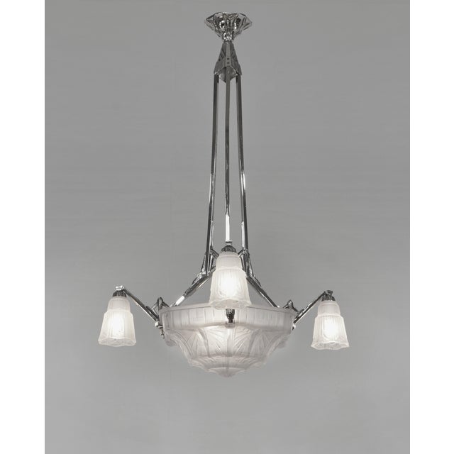 1930s French Art Deco Chandelier by P. Maynadier 1930 France For Sale - Image 5 of 13