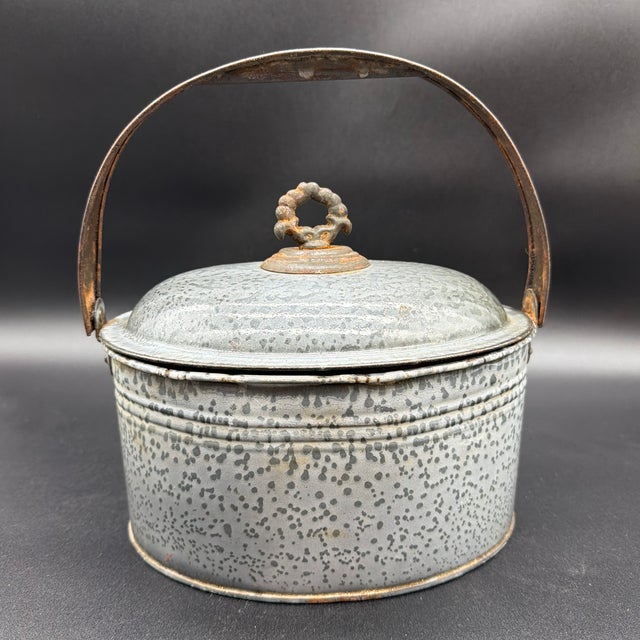 Farmhouse A Rare Antique Gray Agateware Oval Lunch Pail With Agate Lid, Circa 1900 For Sale - Image 3 of 12