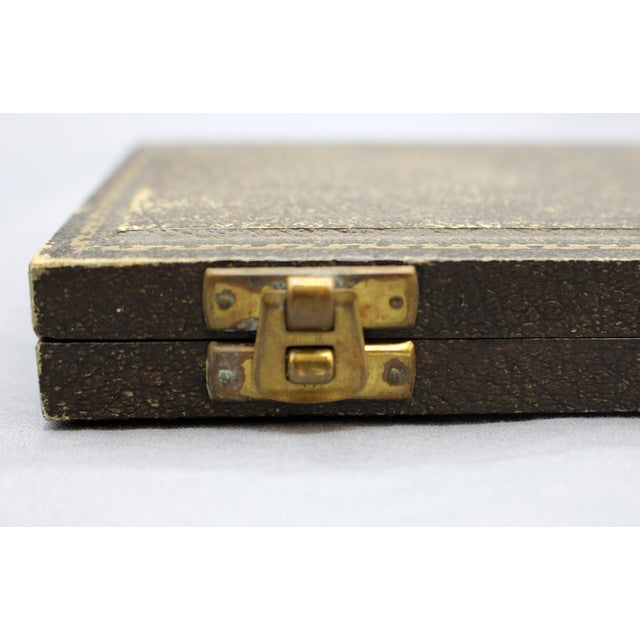 Early 20th Century Pair of English Silver-Plated Fish Servers in Original Presentation Case For Sale - Image 9 of 9