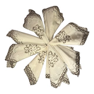 Vintage Embroidered Linen Napkins - Set of 8 For Sale