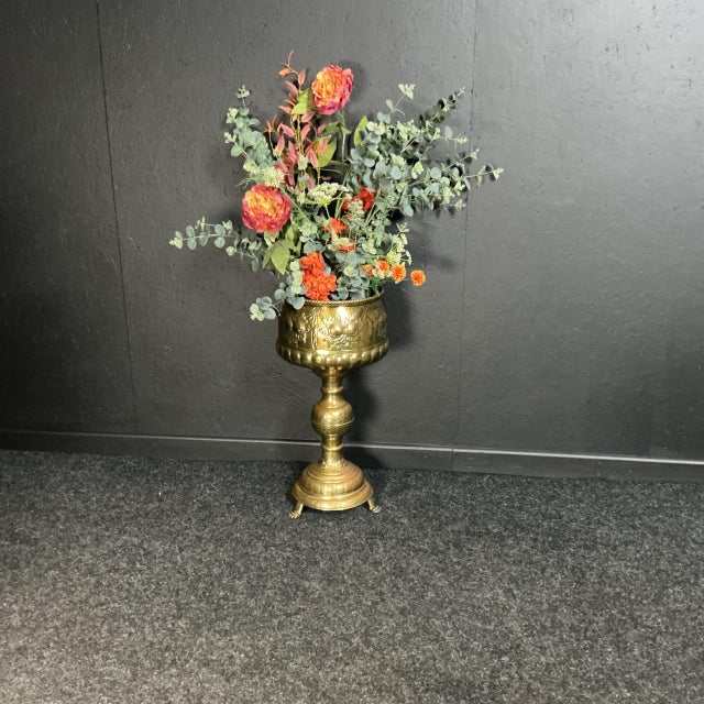 Antique Brass Planter, 1905 For Sale - Image 4 of 7