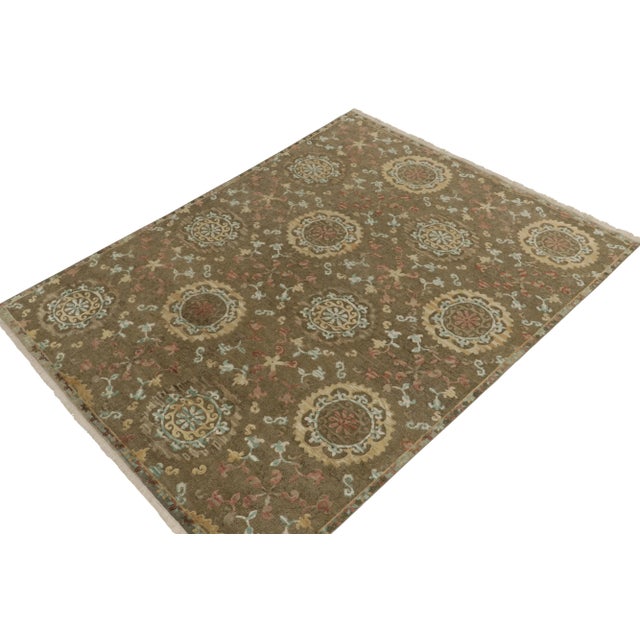 Handknotted in luxurious silk, this 8x10 contemporary rug from our Modern Classics collection is particularly inspired by...