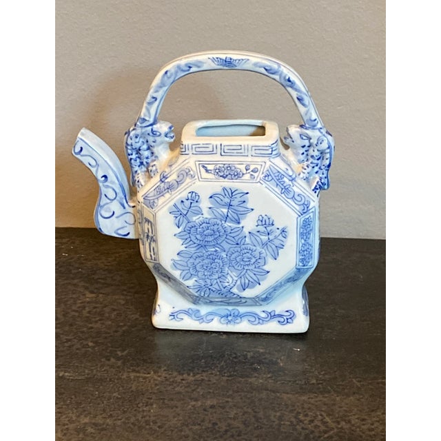Ceramic Vintage Chinoiserie Blue and White Porcelain Tea Pots - a Pair For Sale - Image 7 of 13