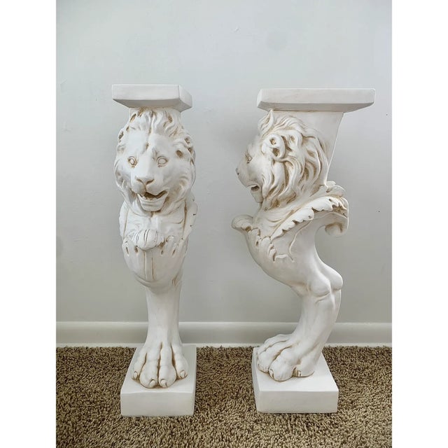 Early 21st Century Pair of Grand Tour Roman Lion Pedestals in Distressed White Plaster For Sale - Image 5 of 13