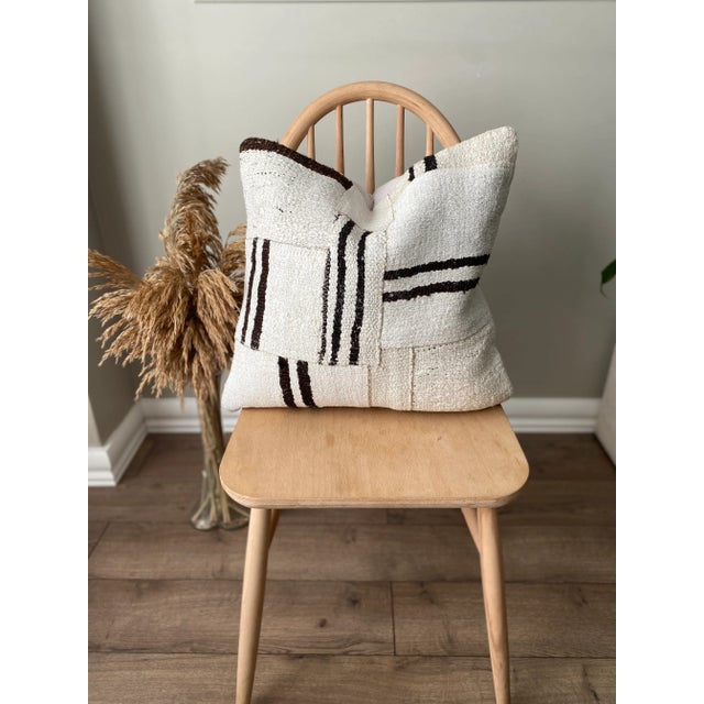 ColorReform Please note this listing is for the pillow cover only Feet: 1.8x1.8 Cm: 50x50 Inc: 19.7x19.7 Material: 100%...