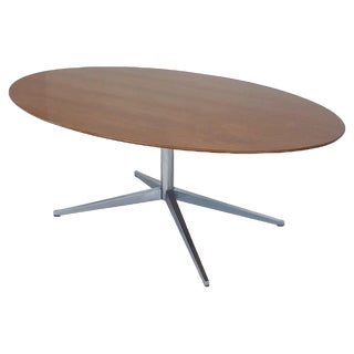 Mid-Century Modern Oval Dining Table attributed to Florence Knoll, 1960s For Sale