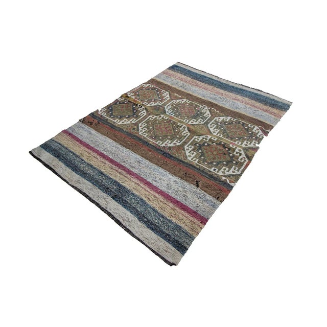 Handwoven Vintage modern small kilim rug from Marash region of Turkey. Approximately 50-60 years old. In very good condition