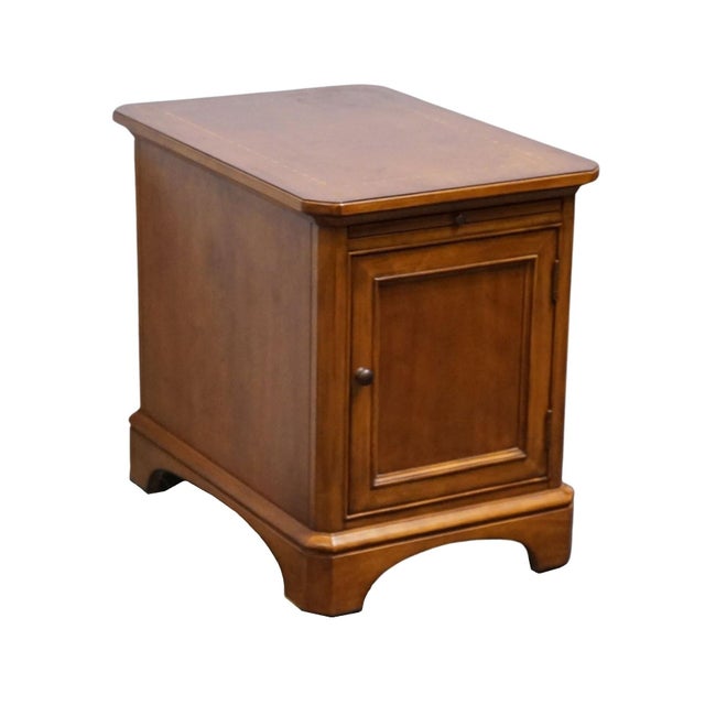 Thomasville Thomasville Furniture Cinnamon Hill Collection Cherry Contemporary Traditional 20" Accent Storage End Table 42731-320 For Sale - Image 4 of 11