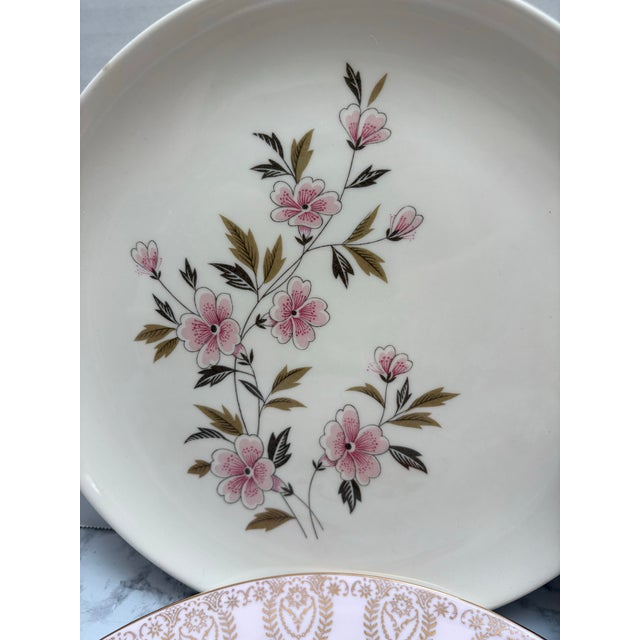 Vintage Mixed Fruit & Floral Mixed Porcelain Ceramic Plates-Set of Four For Sale - Image 9 of 12